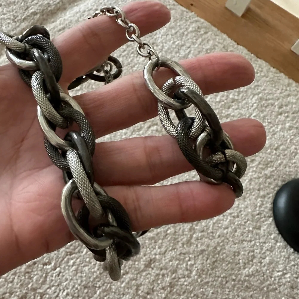 no label vintage necklace
